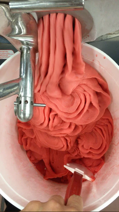 Boozy Ice Cream Making Class - Image 5